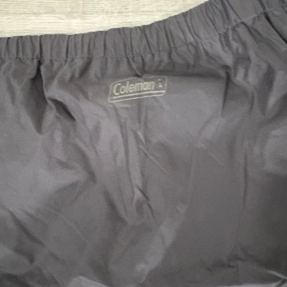 Coleman Men's Gray Cargo Pants - Picture 7 of 9